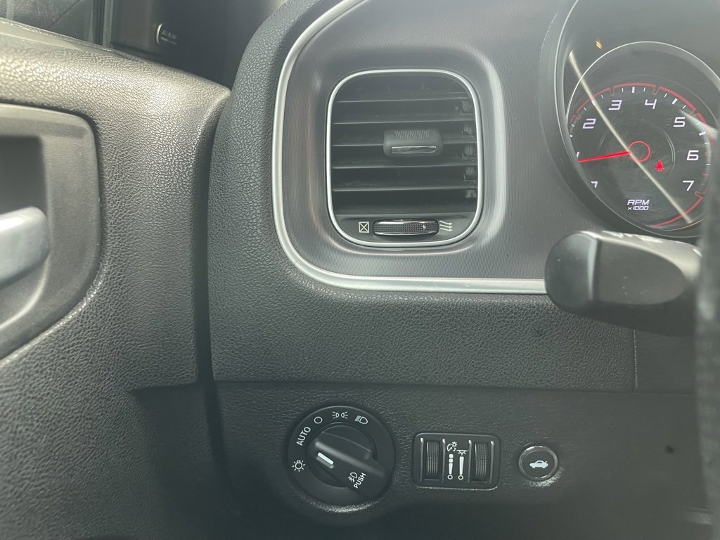 Used 2019 Dodge Charger GT image 13