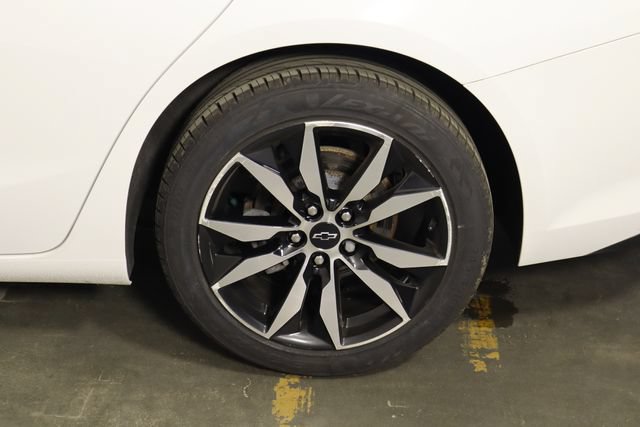 Used 2021 Chevrolet Malibu RS FWD image 36