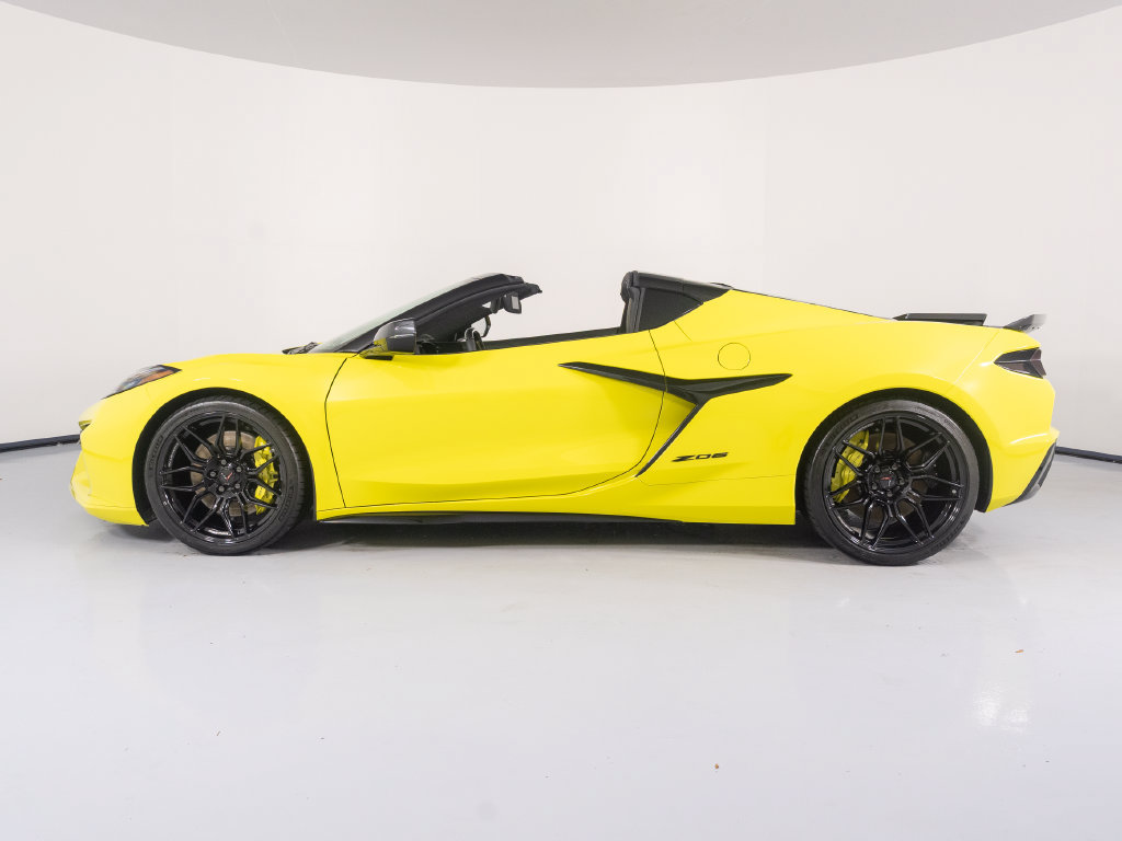 Used 2023 Chevrolet Corvette Z06 w/ Battery Protection Package RWD image 3
