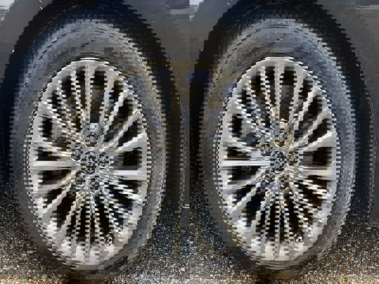 Used 2022 Toyota Avalon Limited w/ Advanced Safety Package image 38