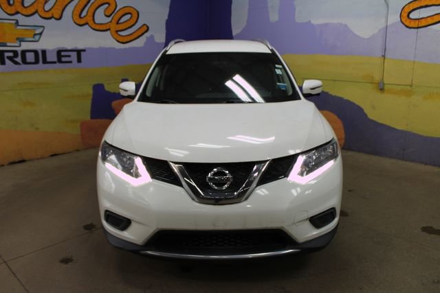 Used 2016 Nissan Rogue SV w/ SV Premium Package FWD image 3