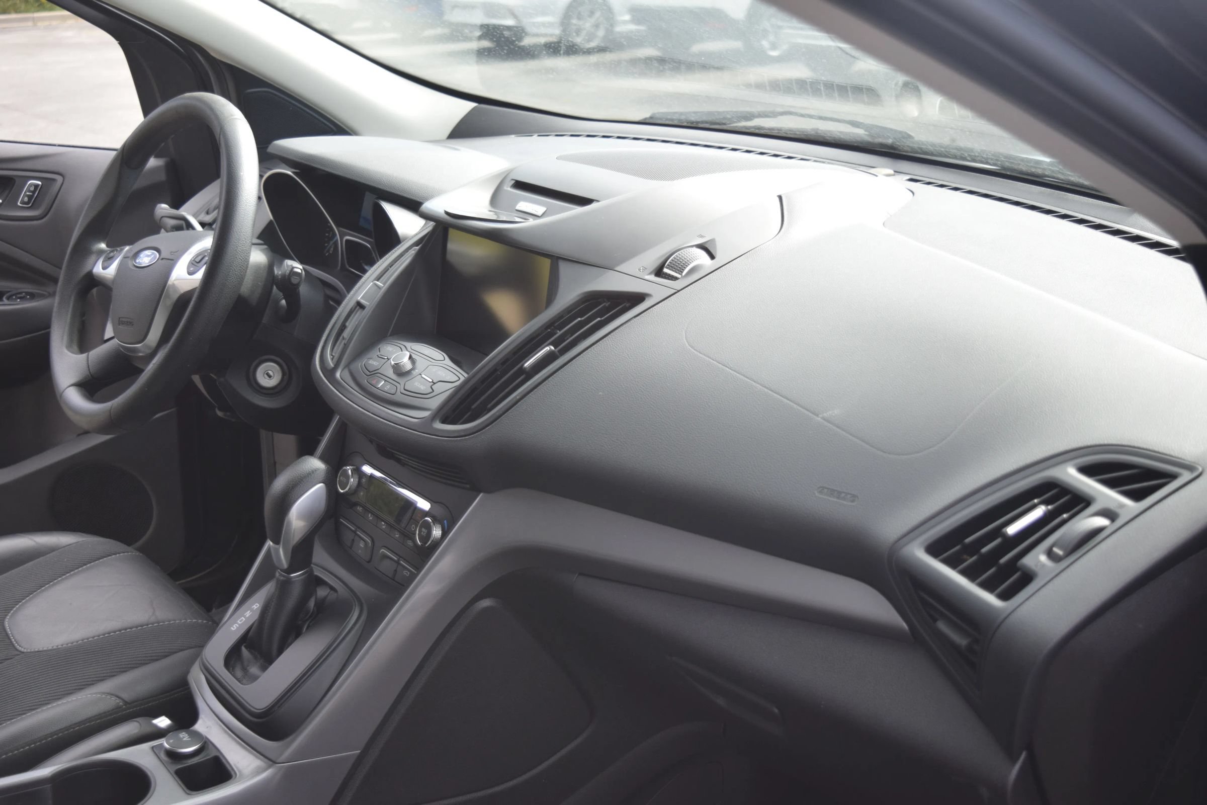Used 2015 Ford Escape SE w/ SE Chrome Package FWD image 10