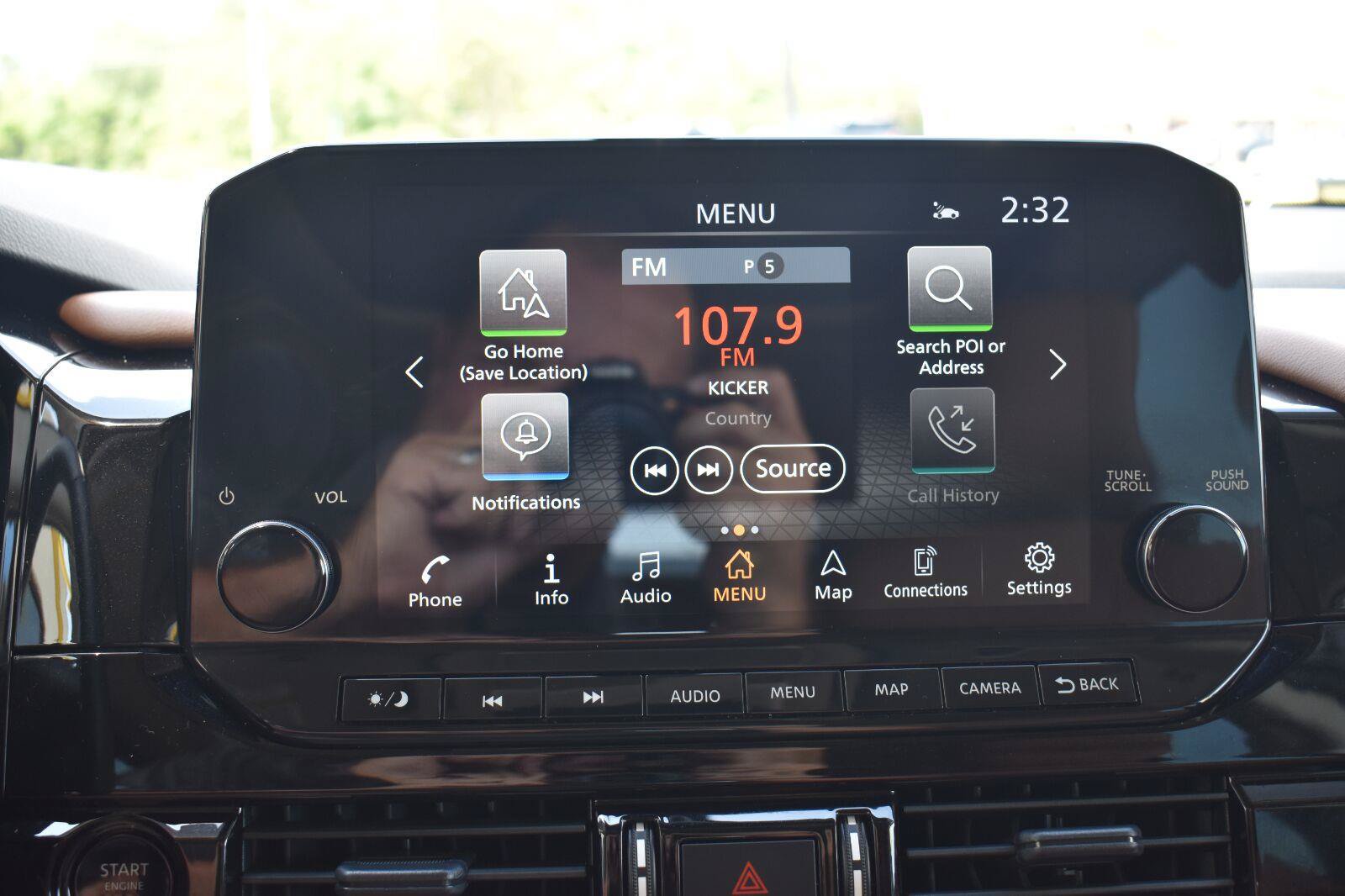 Used 2025 Nissan Pathfinder Platinum w/ Cargo Package FWD image 39