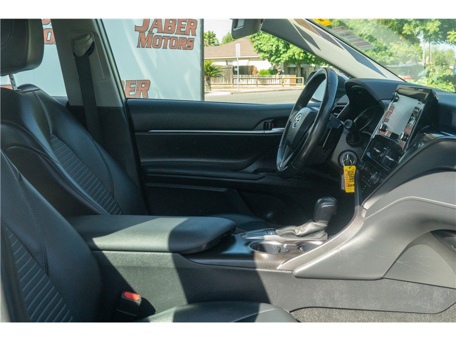 Used 2024 Toyota Camry SE FWD image 43