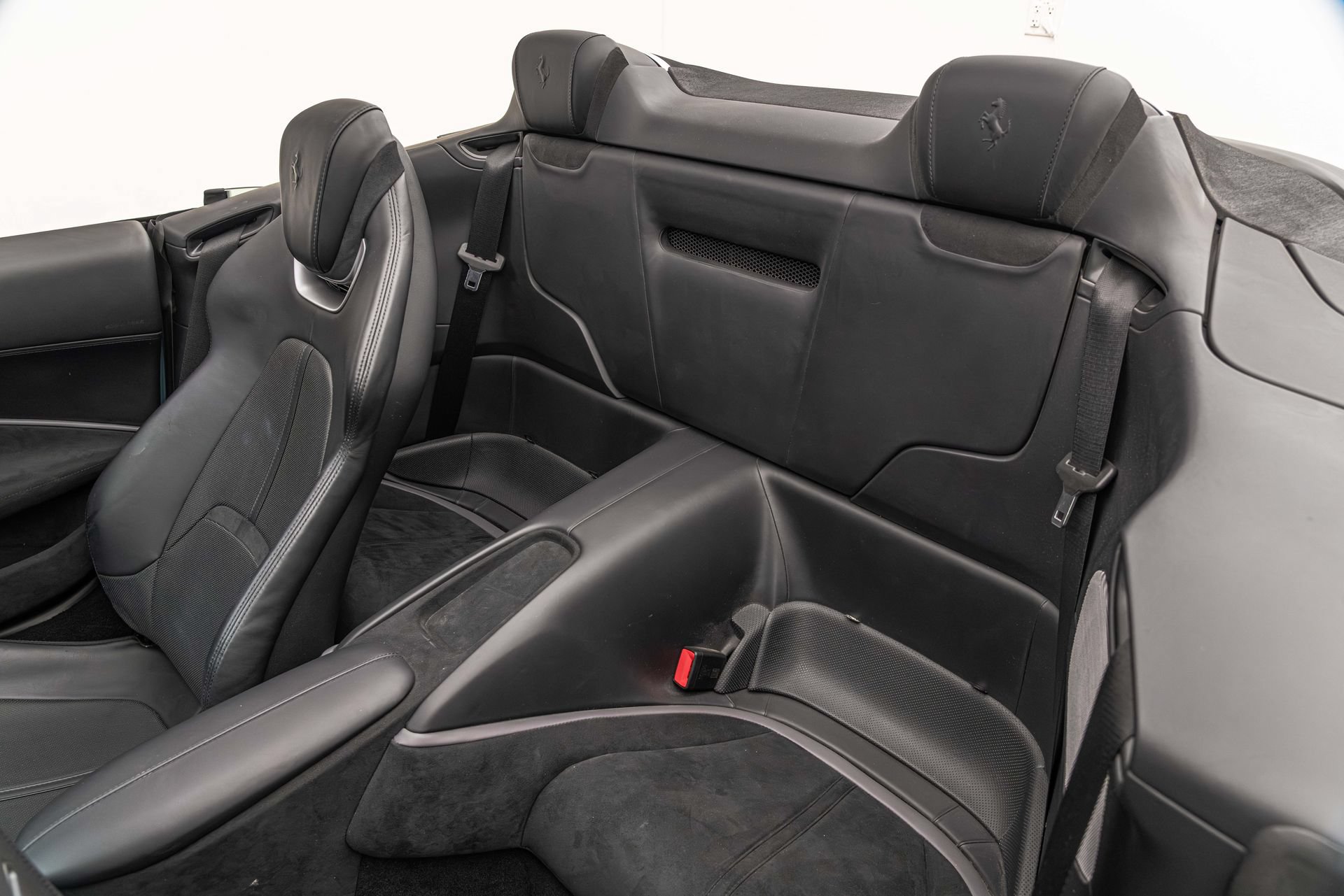 Certified 2024 Ferrari Roma Spider RWD image 33