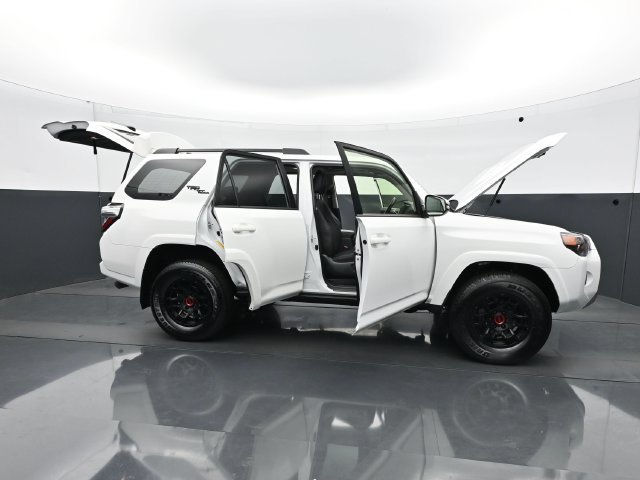 Used 2024 Toyota 4Runner TRD Off-Road Premium w/ TRD Black Wheel Package (TMS) AWD/4WD image 33