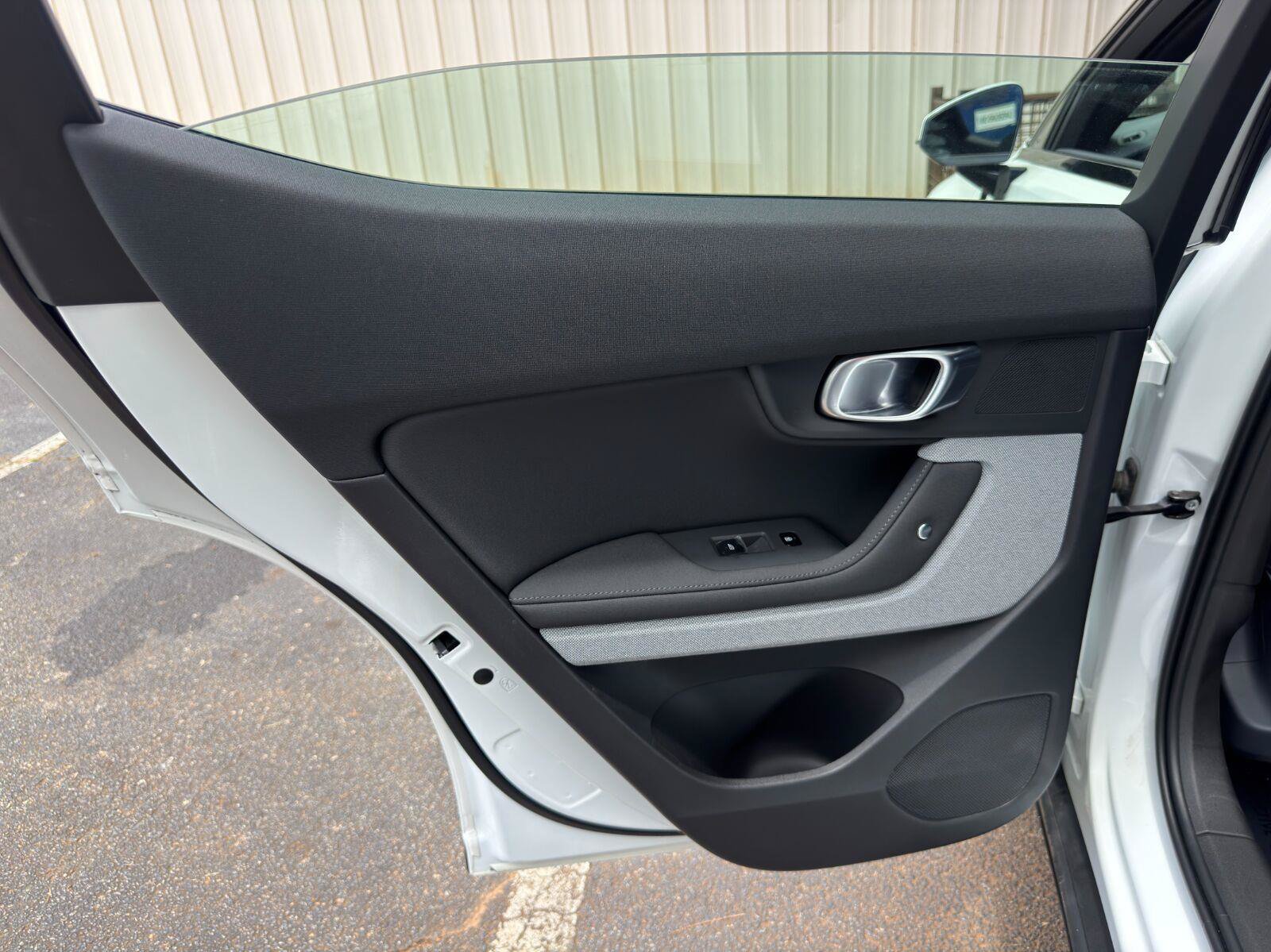 Used 2021 Polestar Polestar 2 AWD/4WD image 39