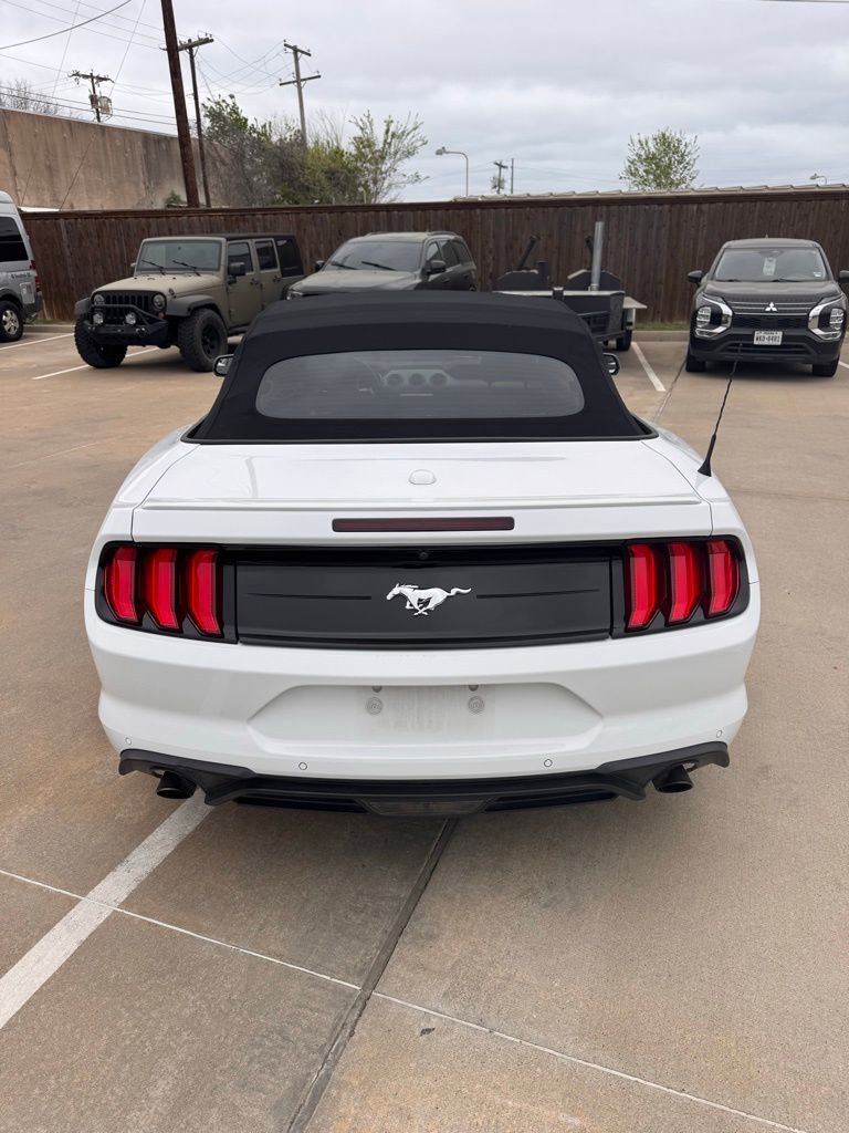 Used 2020 Ford Mustang Premium image 7