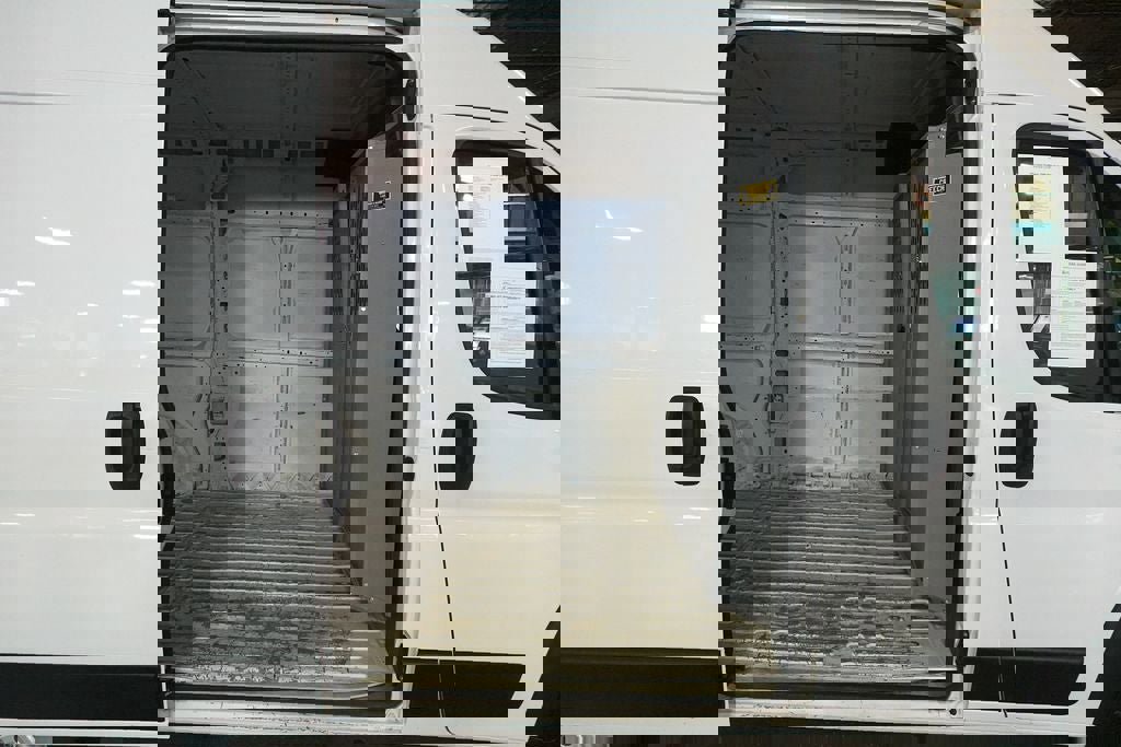 Used 2023 RAM ProMaster 2500 image 21