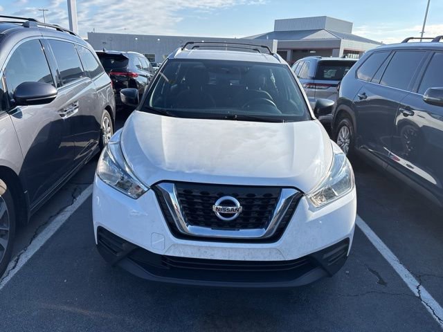 Used 2019 Nissan Kicks S w/ Exterior Package image 2