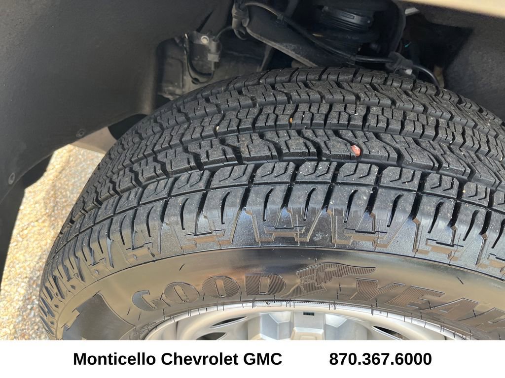 Used 2024 Chevrolet Colorado W/T RWD image 28
