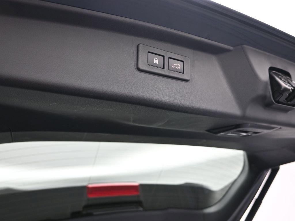 Used 2023 Subaru Outback Onyx Edition image 31