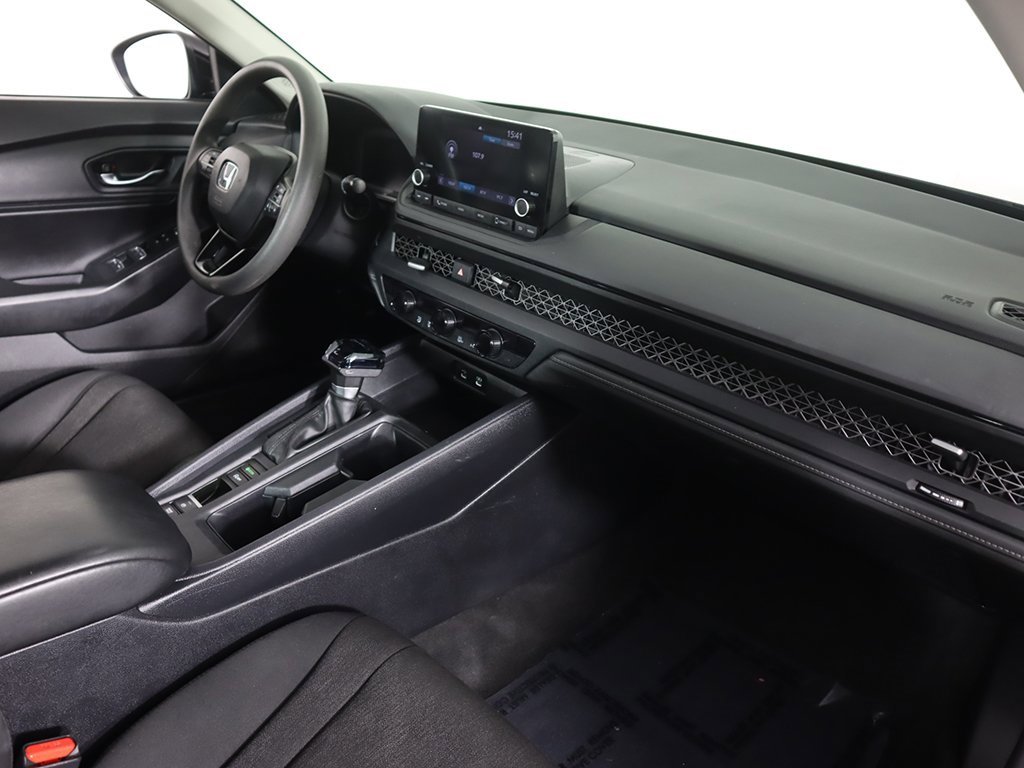Used 2023 Honda Accord EX image 26