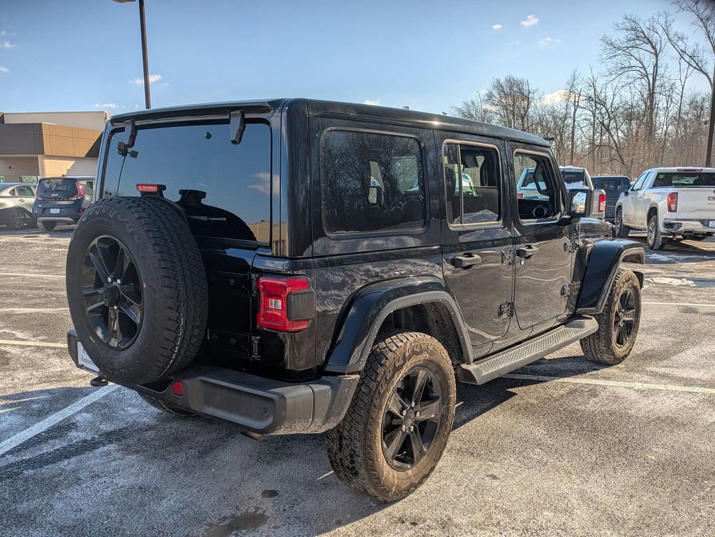 Used 2022 Jeep Wrangler Unlimited Sahara image 5