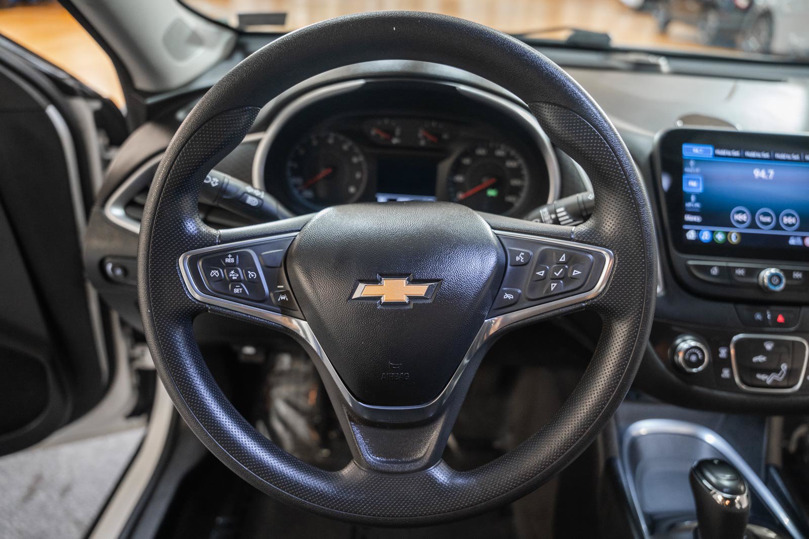 Used 2020 Chevrolet Malibu LS w/ Driver Confidence Package II FWD image 32