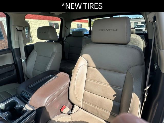Used 2015 GMC Sierra 3500 Denali image 2