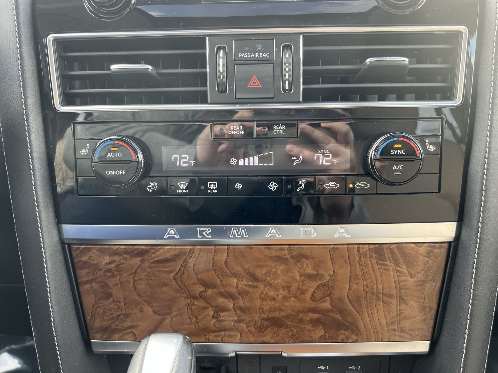 Used 2022 Nissan Armada SL AWD/4WD image 21