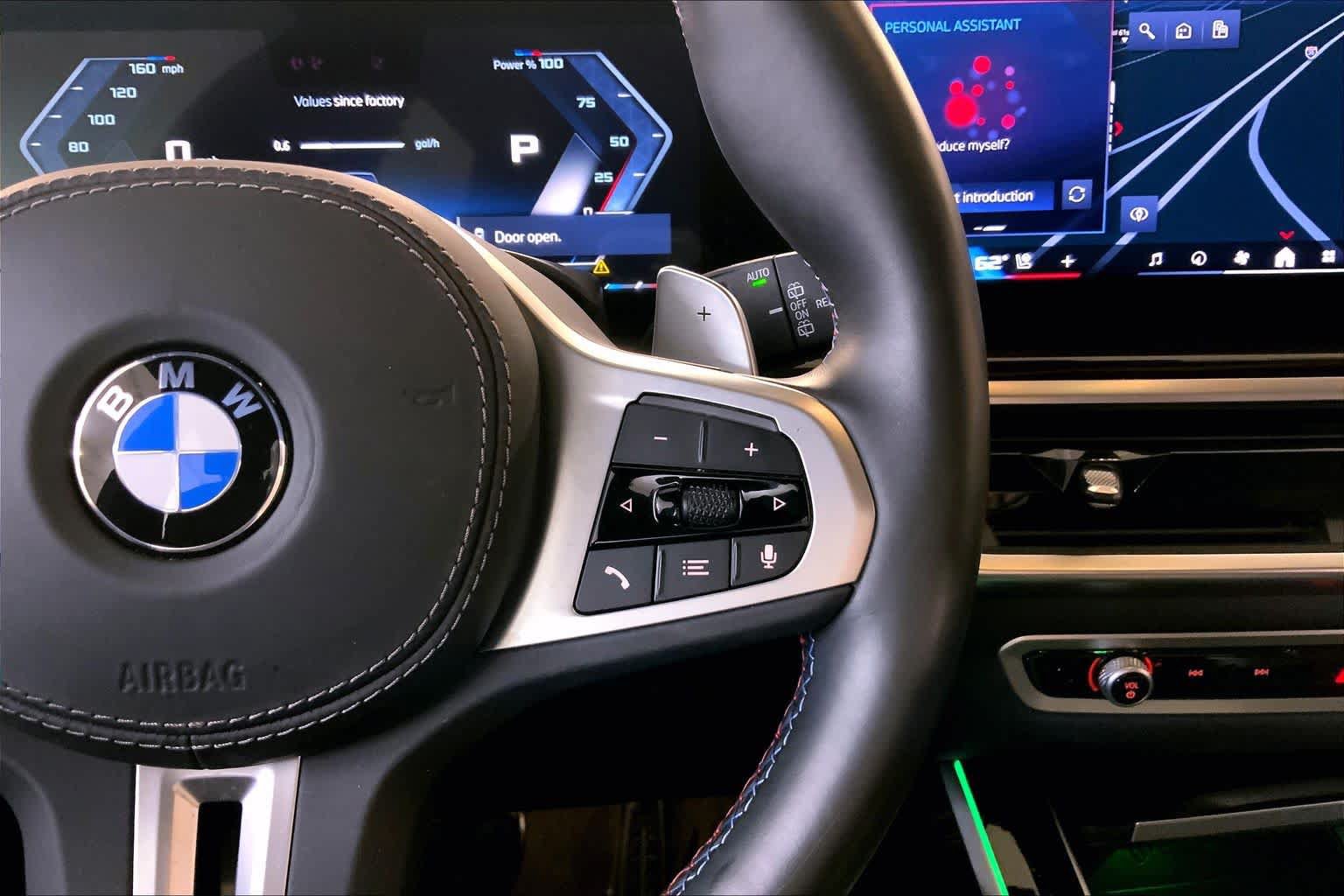 Used 2025 BMW X7 M60i AWD/4WD image 24