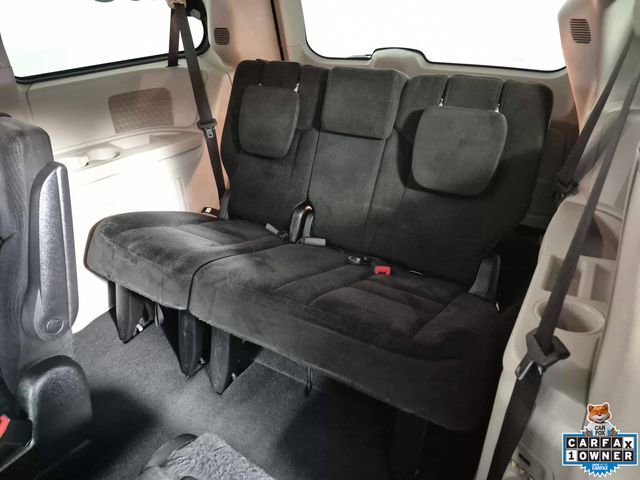 Used 2016 Dodge Grand Caravan SXT w/ UConnect Hands-Free Group image 24