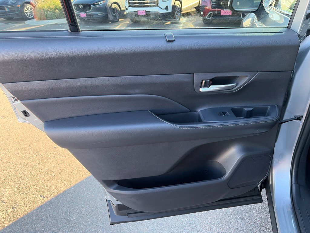 Used 2025 Toyota Grand Highlander AWD image 22