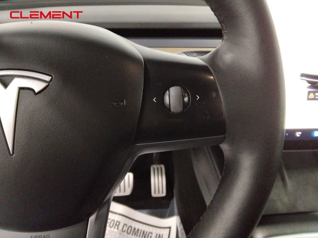 Used 2022 Tesla Model Y Performance image 12