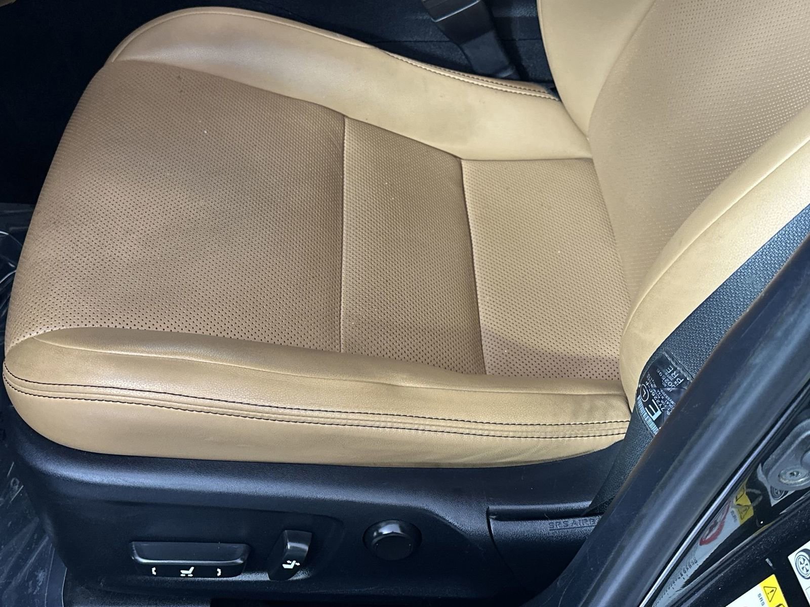 Used 2018 Lexus IS 300 AWD w/ Comfort Package image 12