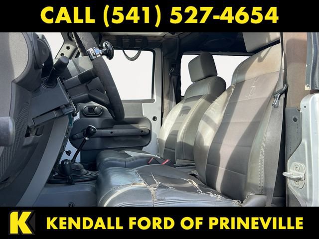 Used 2009 Jeep Wrangler X image 9