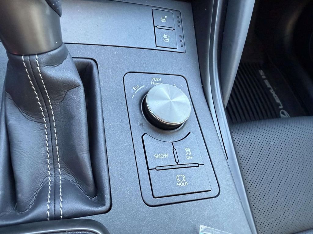 Used 2022 Lexus IS 350 F Sport image 24