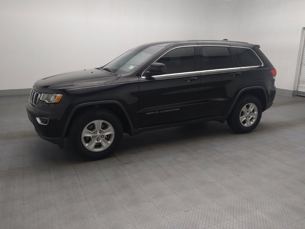 Used 2017 Jeep Grand Cherokee Laredo RWD image 2