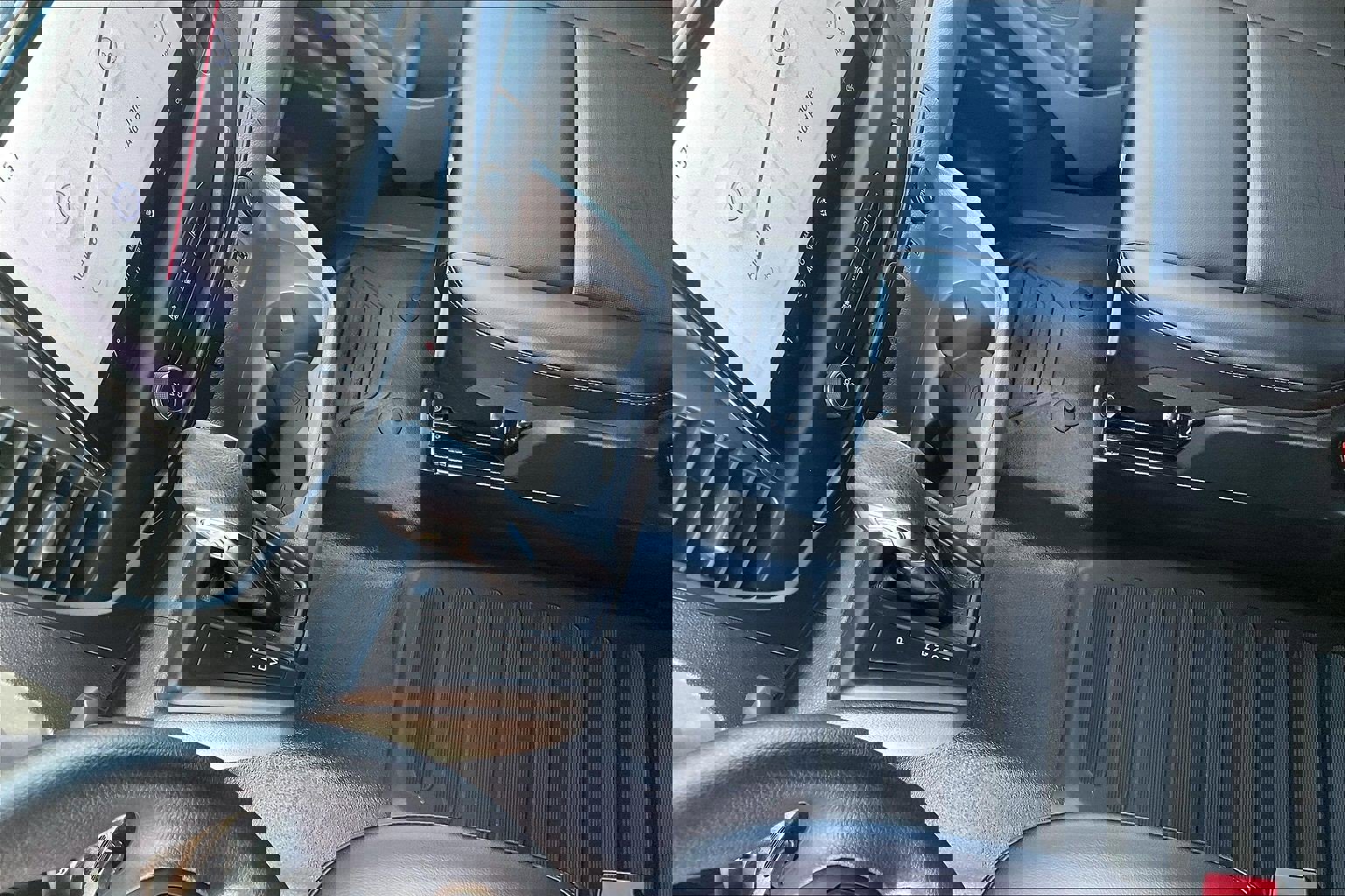 New 2026 Ford Transit 250 148 Medium Roof w/ Load Area Protection Package image 8