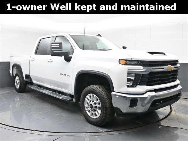 Used 2024 Chevrolet Silverado 2500 LT image 2