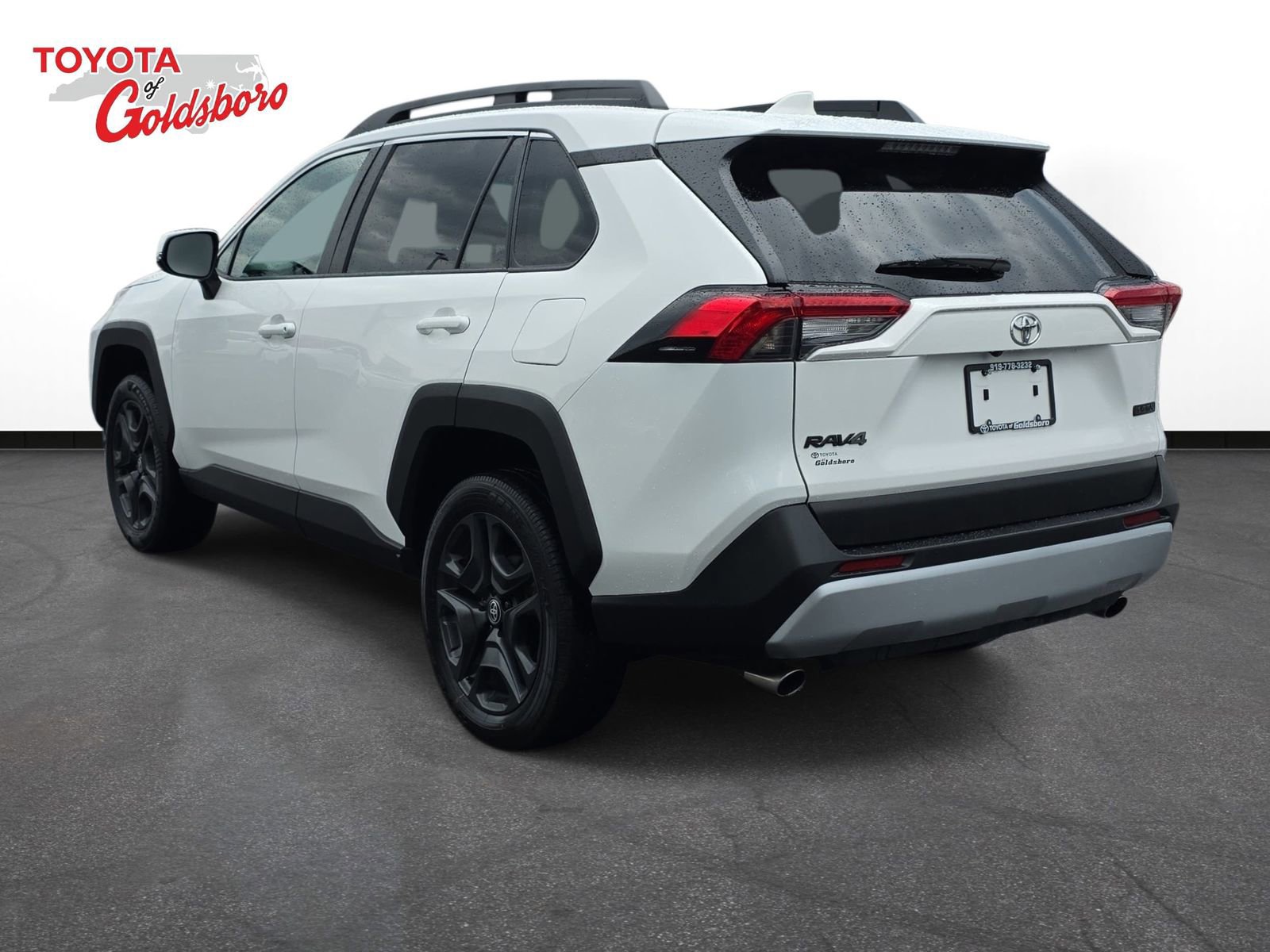 Used 2024 Toyota RAV4 Adventure AWD/4WD image 7