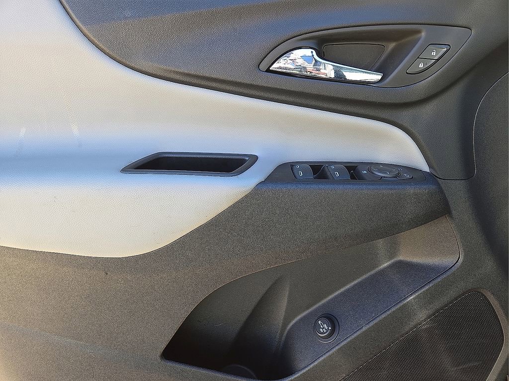 Used 2024 Chevrolet Equinox LT image 23