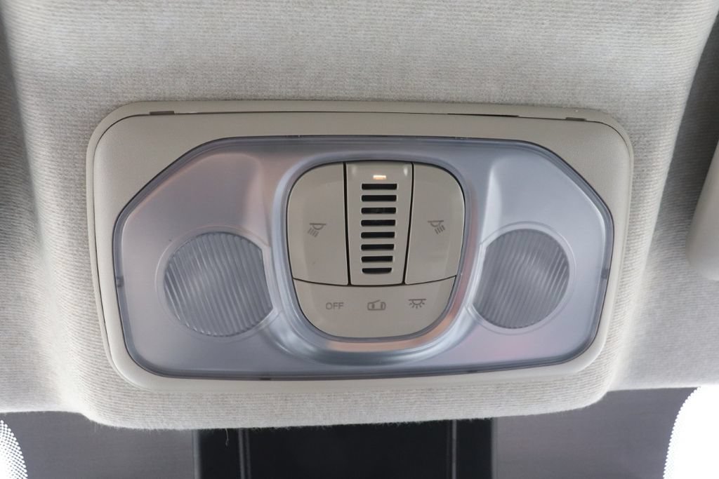 Used 2024 RAM ProMaster 3500 w/ Safety Group FWD image 19