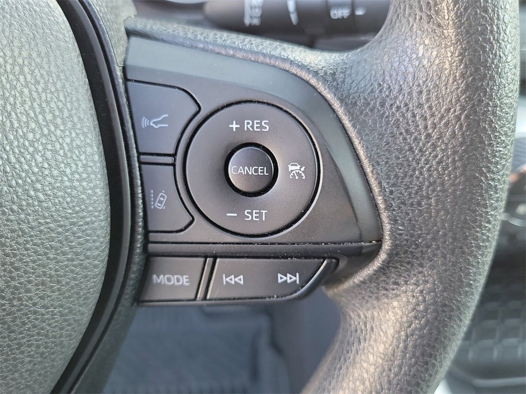 Used 2019 Toyota RAV4 XLE image 30