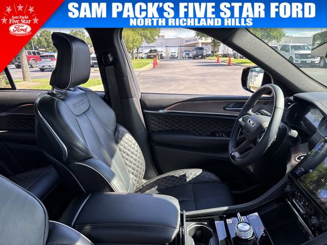 Used 2025 Jeep Grand Cherokee Summit w/ Adv Protech Group IV AWD/4WD image 18