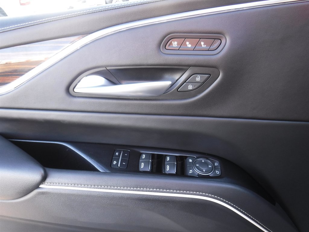 Used 2023 Cadillac Escalade Premium Luxury RWD image 14
