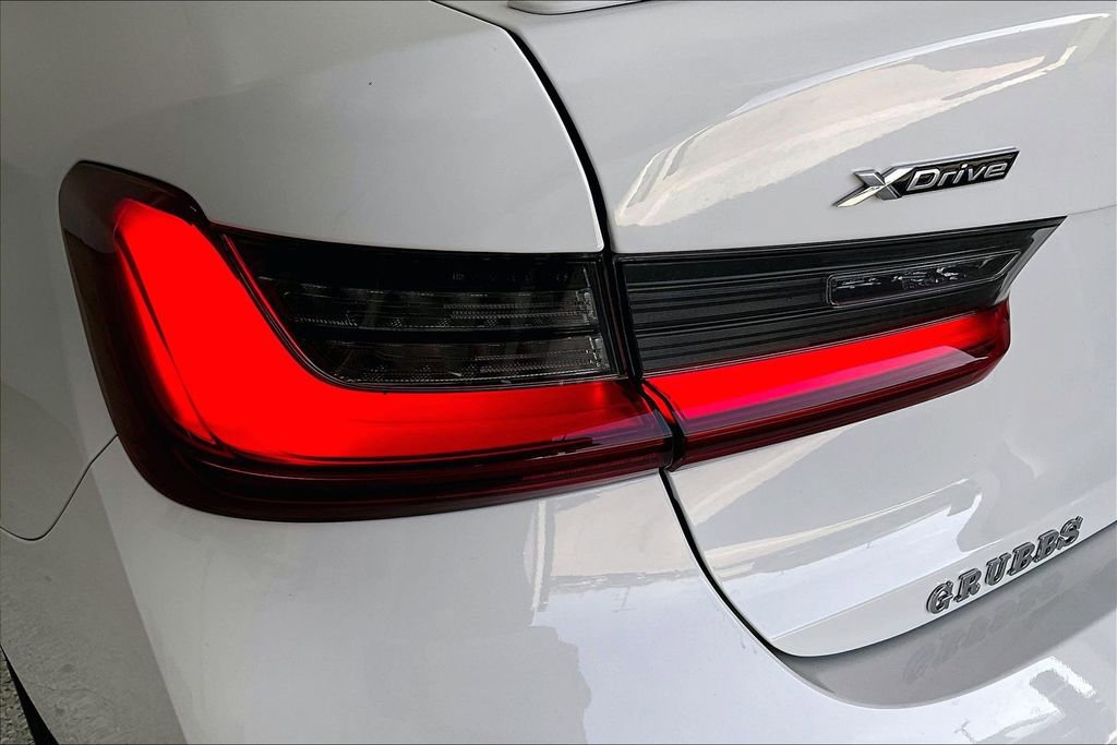 Used 2025 BMW 330i xDrive Sedan image 39