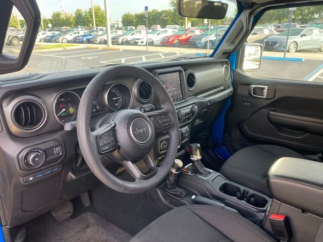 Used 2023 Jeep Wrangler Unlimited w/ Cold Weather Group AWD/4WD image 14