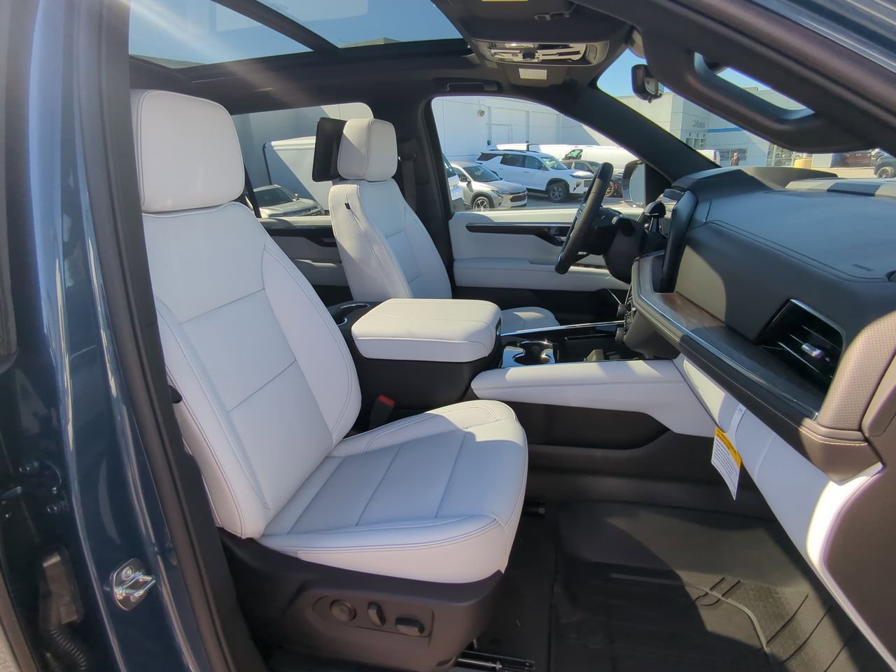 New 2026 Chevrolet Suburban Premier image 29