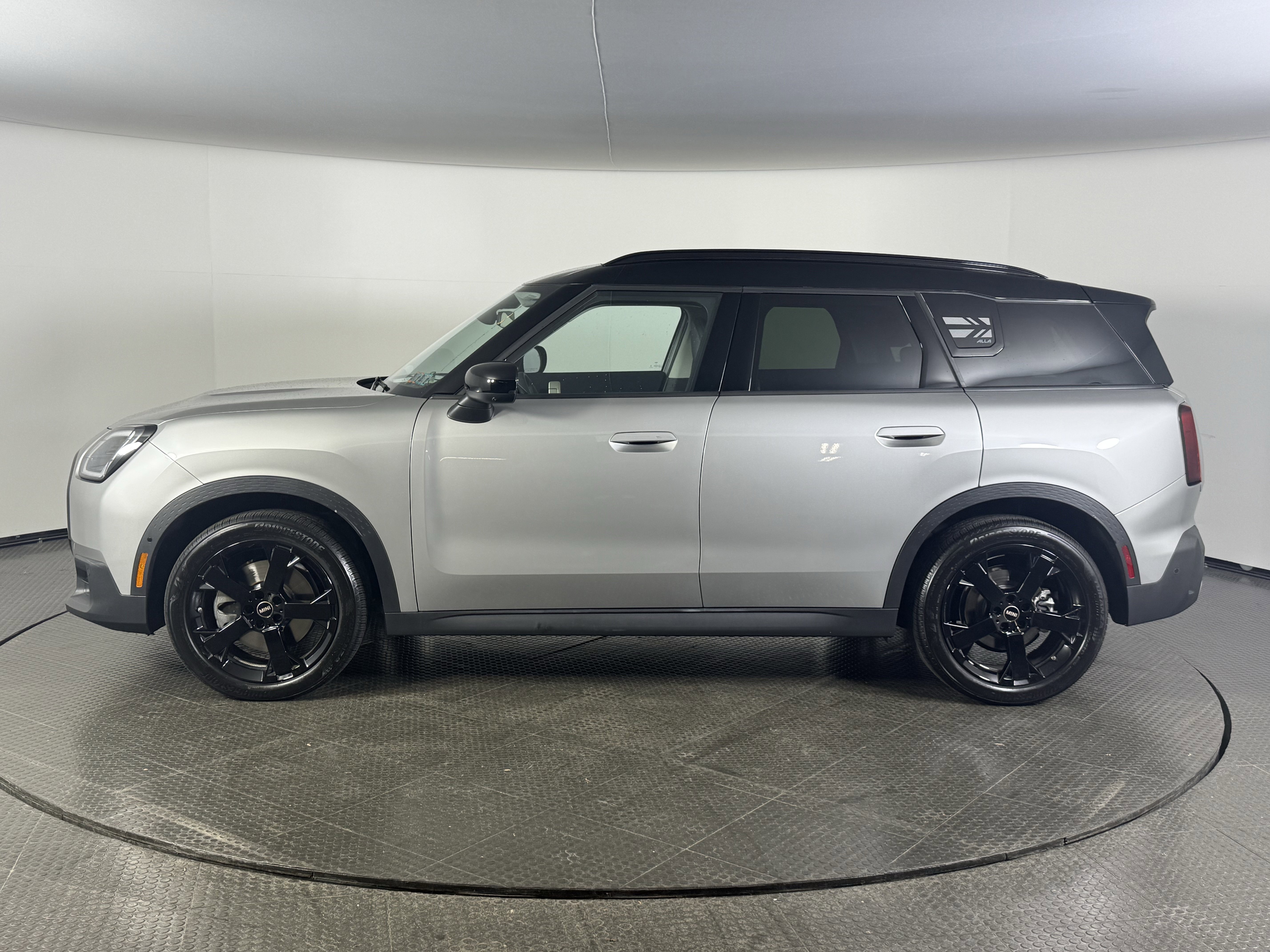 Used 2025 MINI Cooper Countryman S image 8