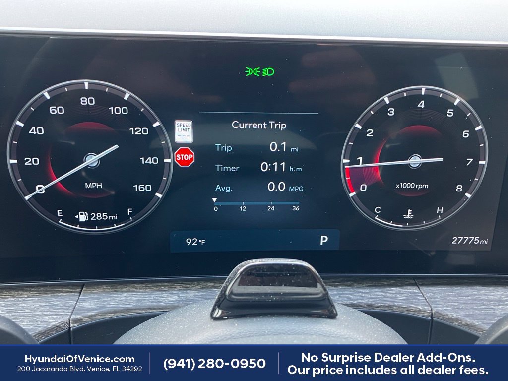 Used 2025 Hyundai Santa Fe Calligraphy AWD/4WD image 14