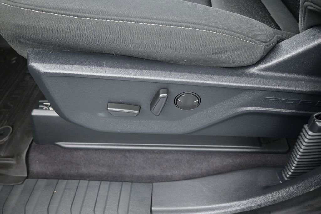 Used 2023 Ford F150 XLT w/ Equipment Group 302A High RWD image 15