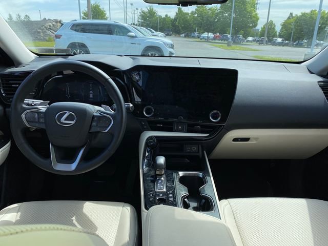 Used 2025 Lexus NX 450h+ AWD w/ Accessory Package (2T) image 18