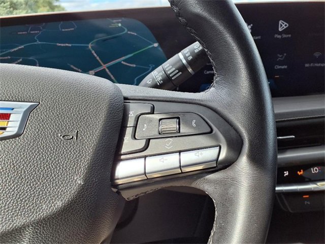 Used 2025 Cadillac XT4 Premium Luxury image 16