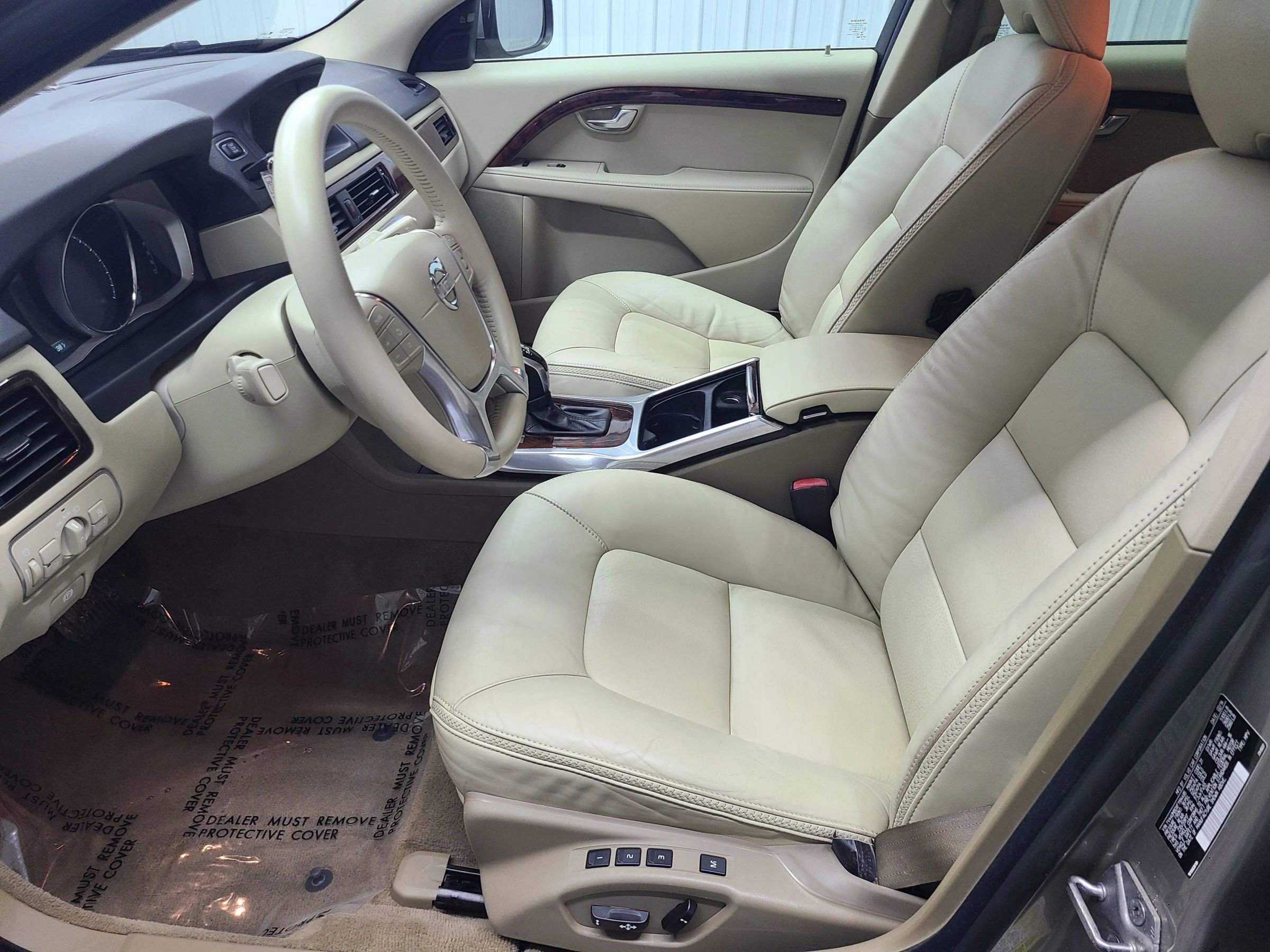 Used 2015 Volvo XC70 T5 Platinum image 23