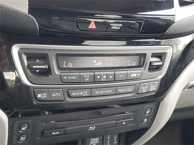 Used 2018 Honda Pilot Elite image 33