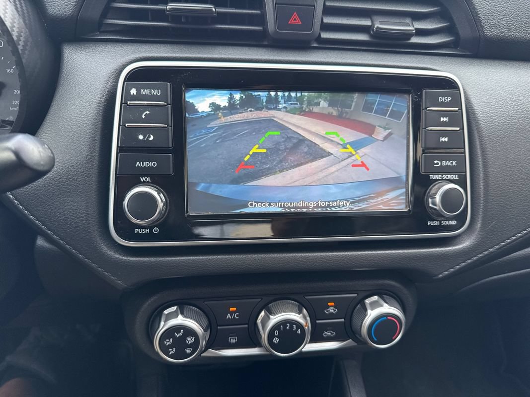 Used 2021 Nissan Versa S FWD image 27