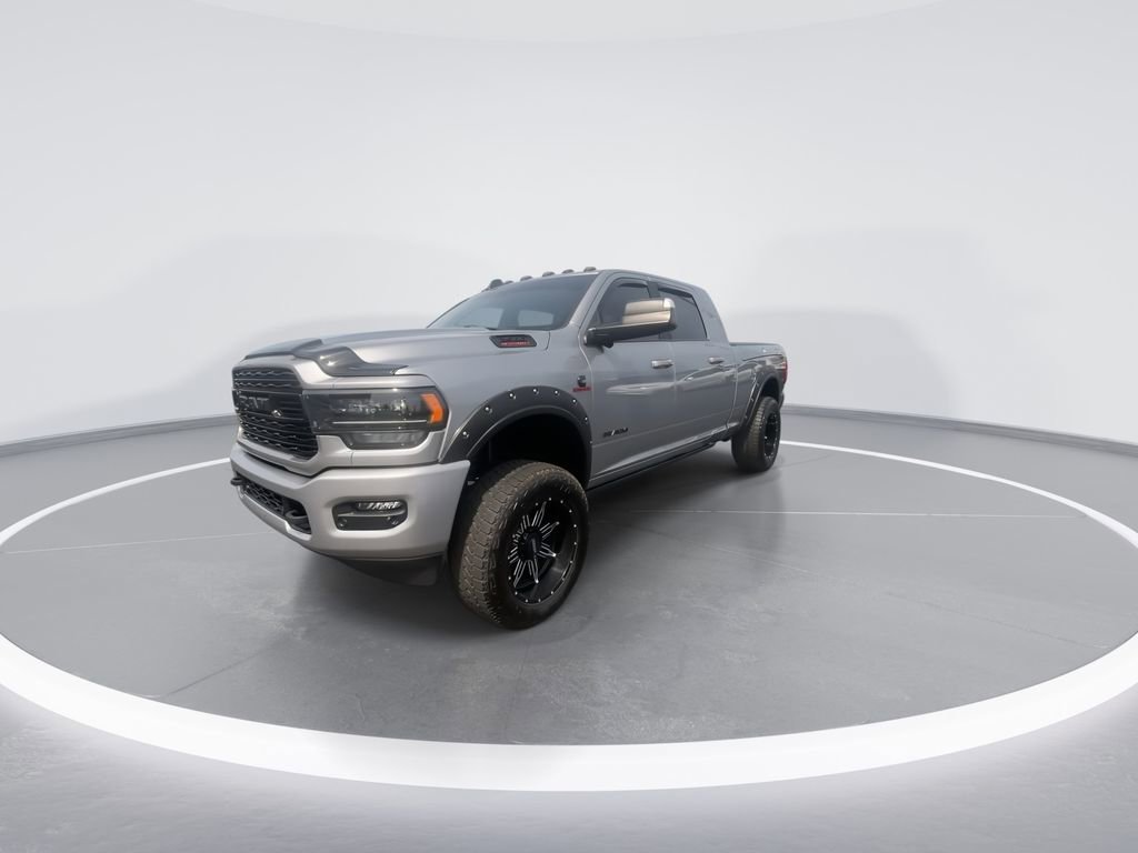 Used 2022 RAM 2500 Limited AWD/4WD image 4