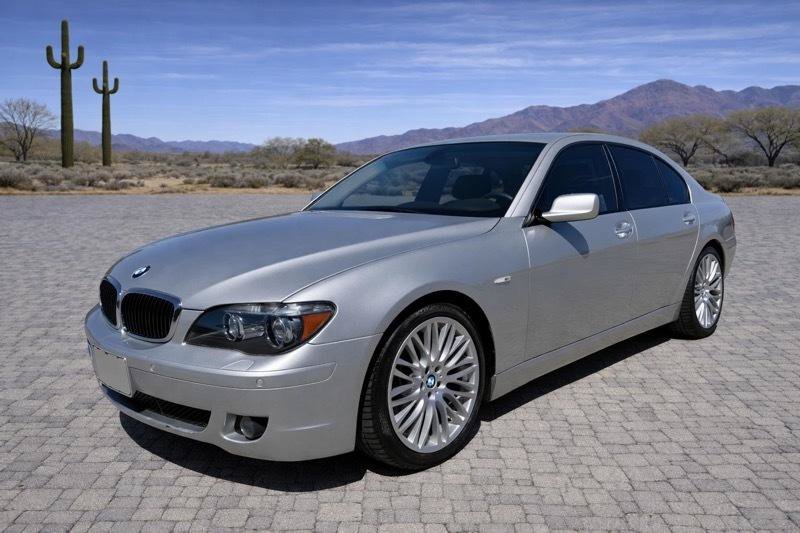 Used 2008 BMW 750i RWD image 2